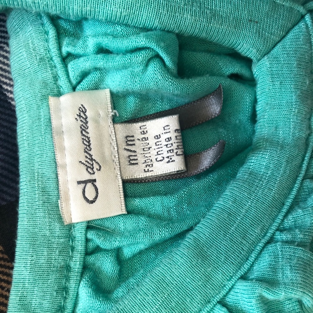 3/$30 ✨ Dynamite Tank Top - Picture 3 of 5